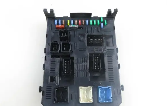 Citroen C4 I Central body control module 9660105980