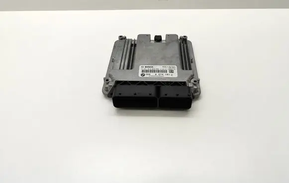 BMW 5 F10 F11 Engine control unit/module 8574101 0281019815 DDE8574101