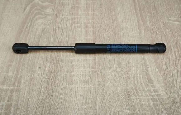 BMW X6 G06 Front bonnet/hood damper/strut 7418188