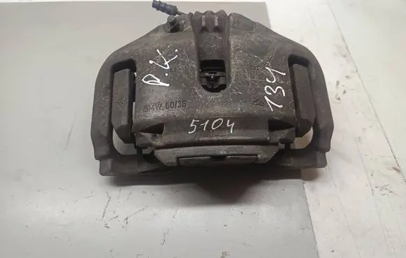 Front brake caliper