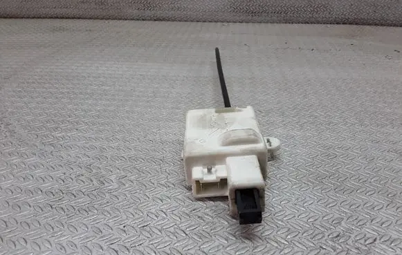 Renault Megane II Fuel tank cap lock 