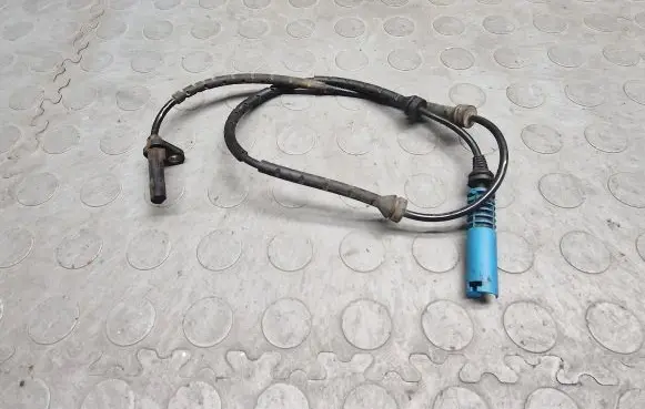 BMW X3 E83 ABS brake wheel speed sensor 0265007854