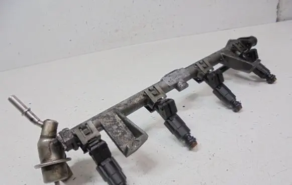 Fuel injector