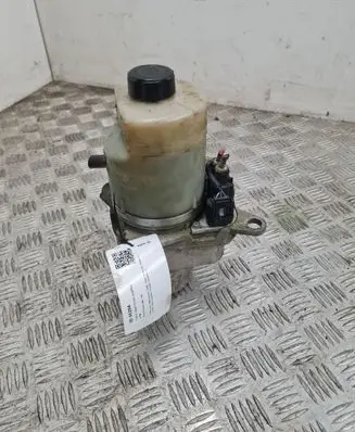 Ford Focus Power steering pump 4M513K514BD