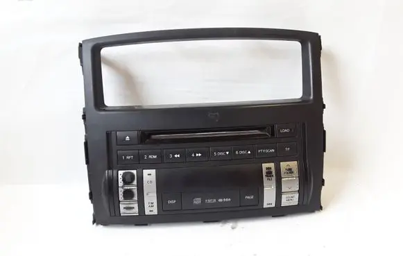 Mitsubishi Pajero Radio/CD/DVD/GPS head unit 8002A256XA 3AM051A 72219084