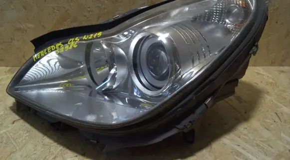 Mercedes-Benz CLS C219 Headlight/headlamp