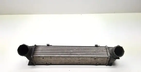 BMW 3 E90 E91 Intercooler radiator 7524916