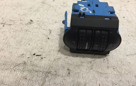 Volkswagen Touareg I Headlight level height control switch 7L6941333