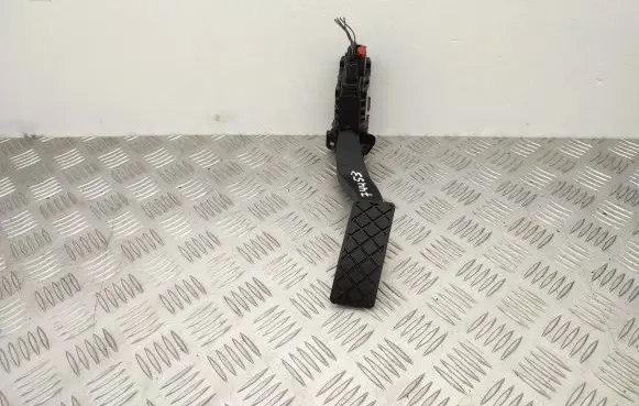 Volkswagen Golf VII Accelerator throttle pedal 5Q1723503H