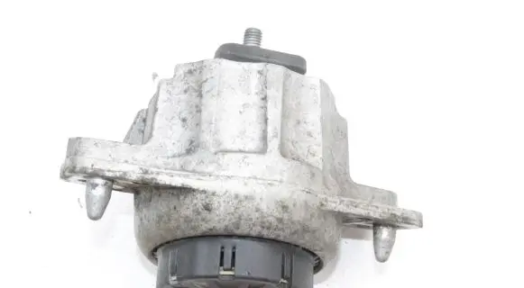 Jaguar F-Pace Engine mount bracket
