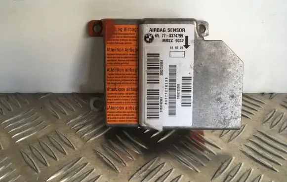 BMW 5 E39 Airbag control unit/module 8374799 65778374799