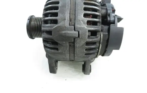 Renault Laguna II Generator/alternator 0124525076 8200251006