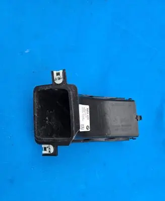 BMW X1 U11 Brake cooling air channel/duct 9883606