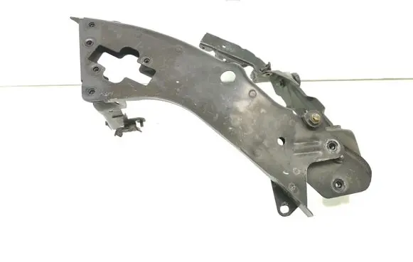Headlight/headlamp mounting bracket