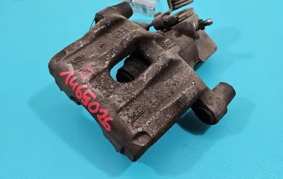 Rear brake caliper