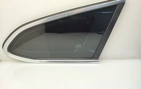 Volvo V60 Rear side window 31385425 Y352RN
