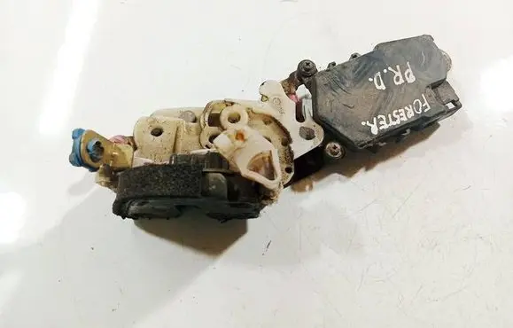 Subaru Forester SF Front door lock 