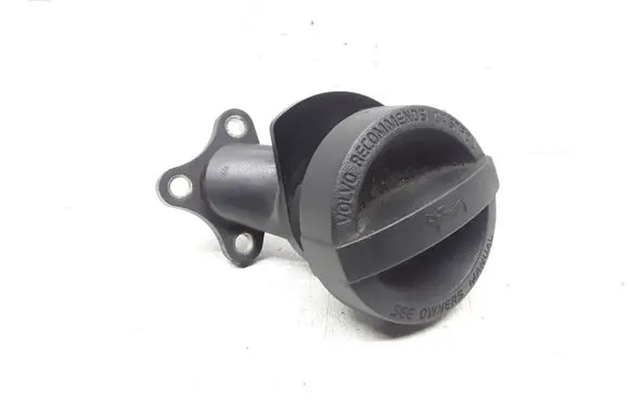 Volvo S60 Oil fill pipe 31330189