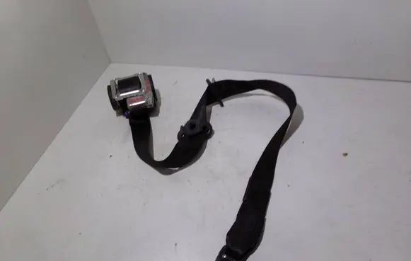 Audi A4 S4 B7 8E 8H Front seatbelt 8E0857705F