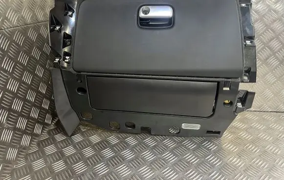 Porsche Macan (95B) Parcel shelf 