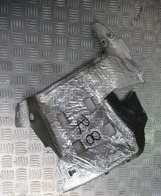 Audi R8 42 Engine splash shield/under tray 420825689B