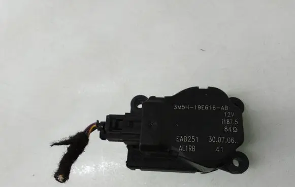 Ford Focus C-MAX Air flap motor/actuator 3N5H19E616AB