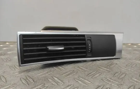 Audi A6 S6 C6 4F Dashboard side air vent grill/cover trim 4F1820901D