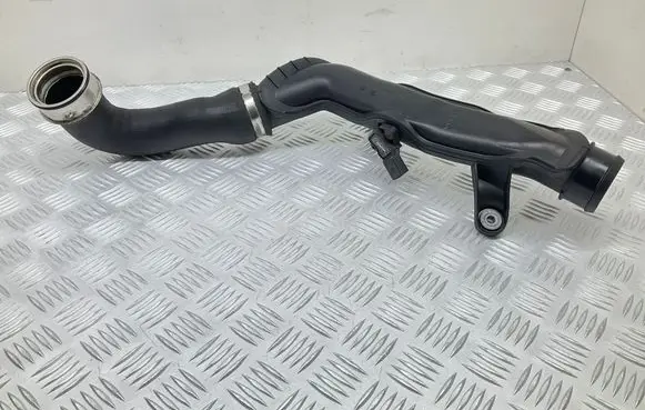Intercooler hose/pipe