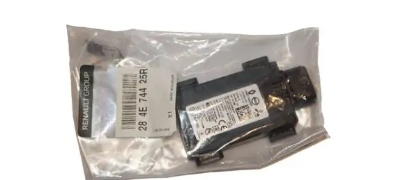 Renault Arkana Distronic sensor radar 284E74425R