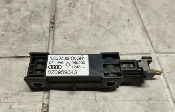 Audi A2 Airbag deployment crash/impact sensor 8Z0959643