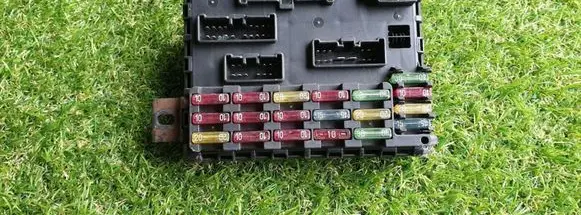 Alfa Romeo 156 Fuse module 46447809