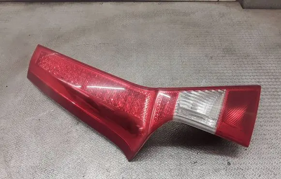 Volvo V70 Tailgate rear/tail lights 