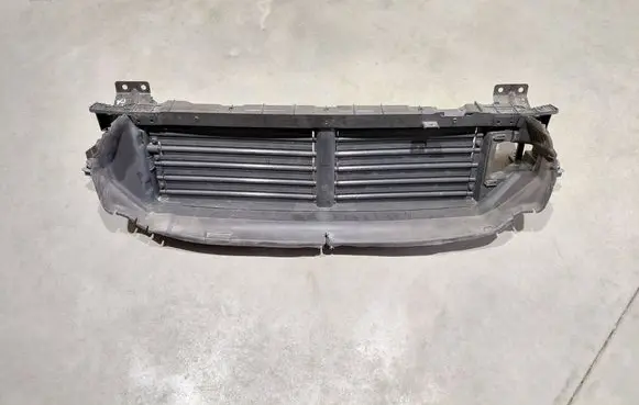 Volvo XC60 Intercooler air guide/duct channel 32345497