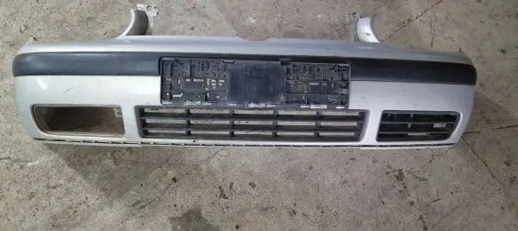 Volkswagen Golf IV Front bumper 1J0807221