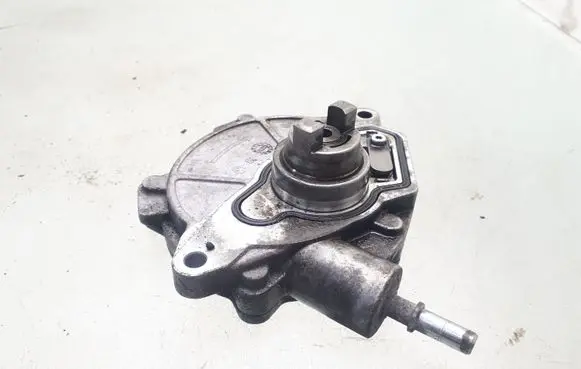 Mercedes-Benz B W245 Vacuum pump 200000044 A6402300365
