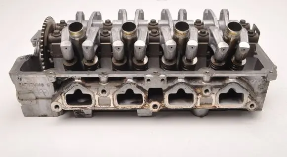 Mini One - Cooper R50 - 53 Engine head 04777751ABC