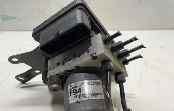 KIA Sportage ABS Pump 58920F1940 MKK33D01999G