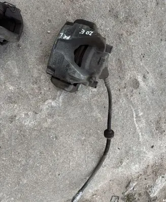 Renault Zoe Front brake caliper 368
