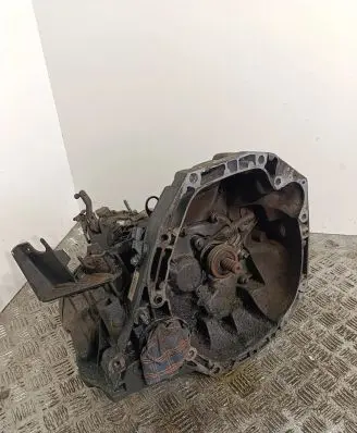 Manual 5 speed gearbox
