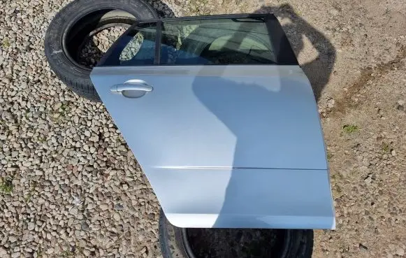 Skoda Fabia Mk2 (5J) Rear door