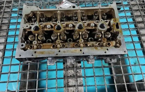 Engine head