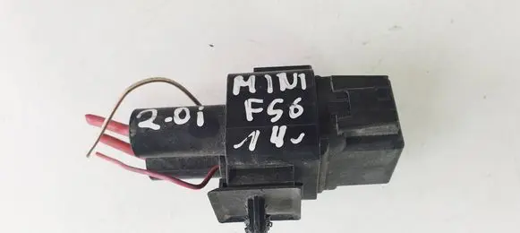 Mini One - Cooper F56 F55 Coolant fan relay 920791309 9207913