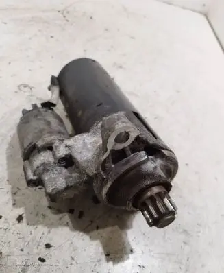 Volkswagen Touran I Starter motor