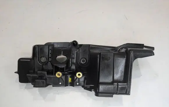 Other engine bay part