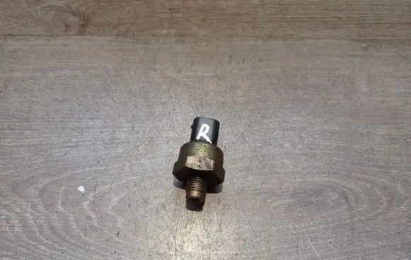 Volvo S60 Brake power pressure regulator 