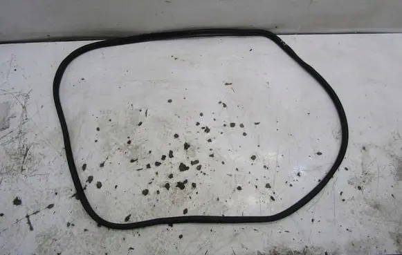 KIA Ceed Front door rubber seal OEM