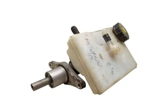 Master brake cylinder