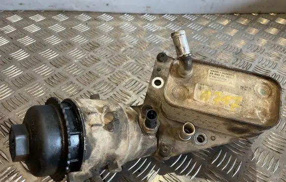 Opel Zafira B Oil filter mounting bracket 5989070231
