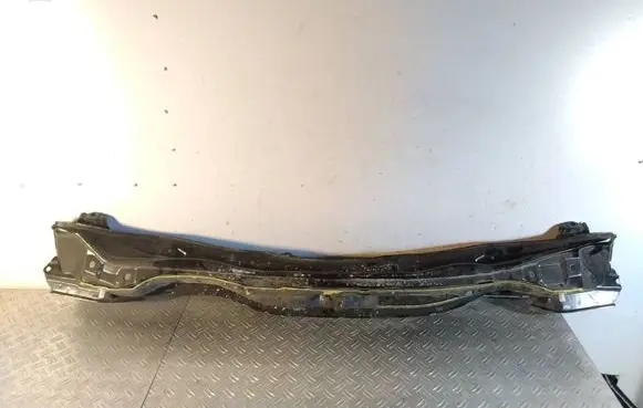 Toyota RAV 4 (XA40) Engine compartment bulkhead 