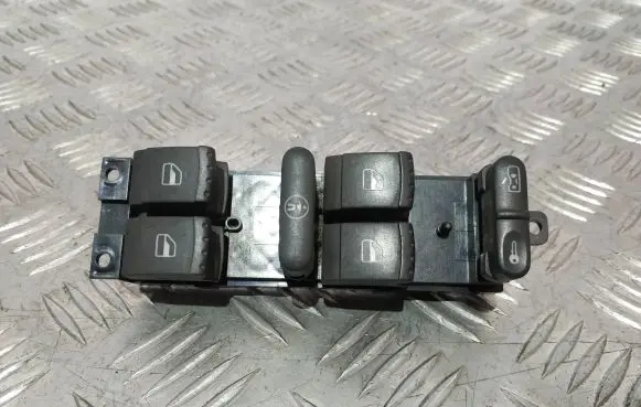 Seat Toledo II (1M) Electric window control switch 1J4959857